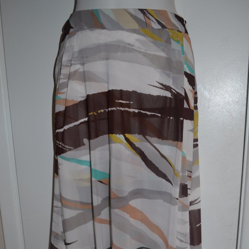Antonio Melani Size 0 NWT striped skirt
